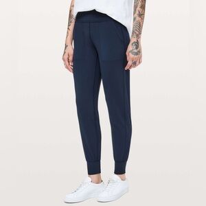Lululemon Align Jogger *28", true Navy, size 6